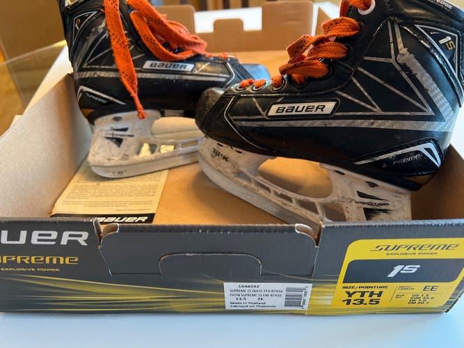 Used Bauer Extra Wide Width 13.5 Supreme 1S Hockey Skates