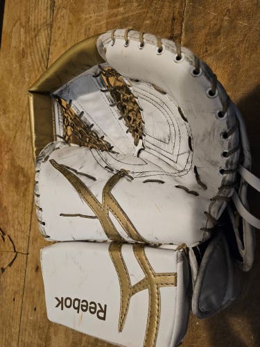 Used Regular Reebok Revoke Glove