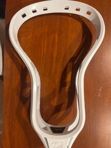 New Attack & Midfield Unstrung Bravo 1 Head