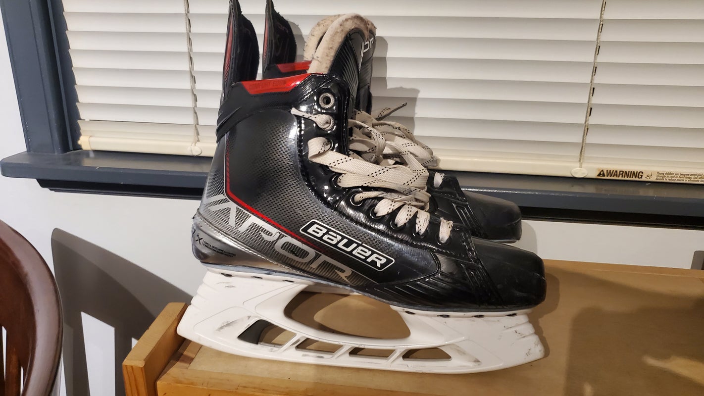 Senior Used Bauer Vapor 3X Hockey Skates Regular Width 9