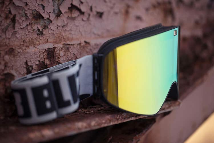 New Unisex Bliz Ski Snowboard Goggles Medium