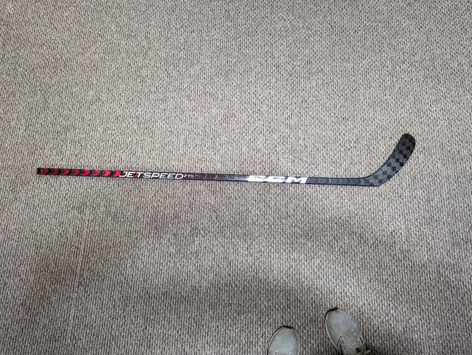 CCM Jetspeed FT5 Pro - Senior Right Handed - 75 Flex P29