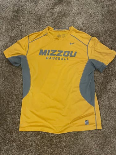 Men’s Nike Pro Combat Dri-Fit Mizzou Baseball Gold XXL