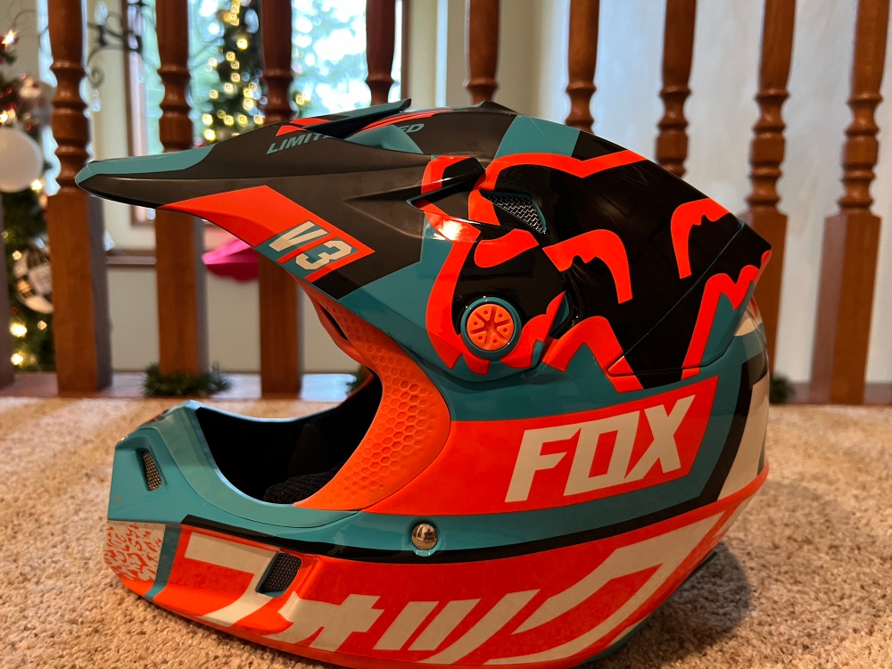 Youth Small Fox Racing Helmet