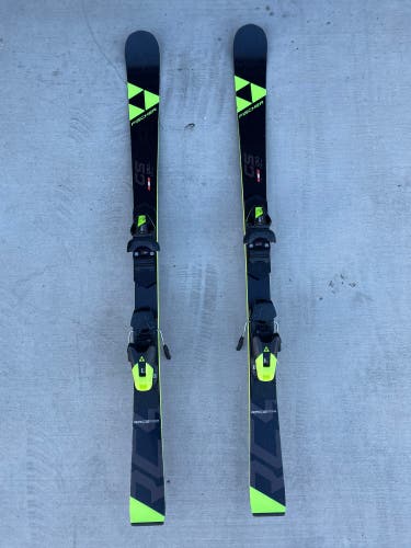Used 130cm Fischer RC4 GS skis with Z9 Bindings