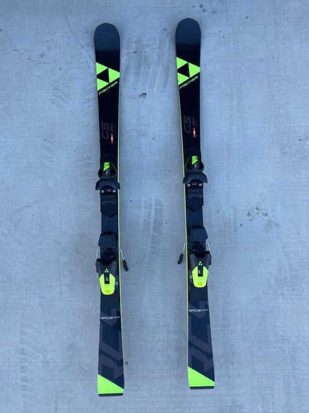 Used 130cm Fischer RC4 GS skis with Z9 Bindings