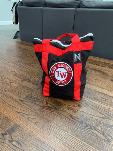 NEW - Team Wisconsin Puck Bag (18”H x 19”W x 8”D)