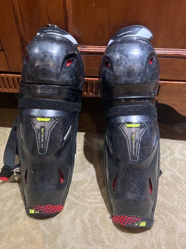 Used Bauer 15"  Vapor Hyperlite Shin Pads