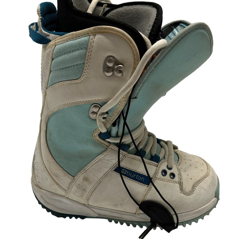 Used Burton Freestyle Senior 6 Women's Snowboard Boots