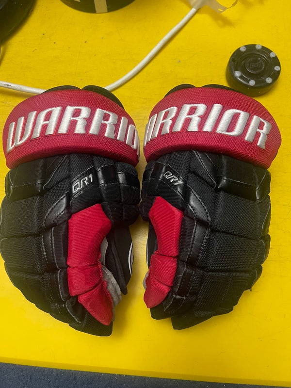 Sebastian Aho Hurricanes New warrior covert QR1 gloves