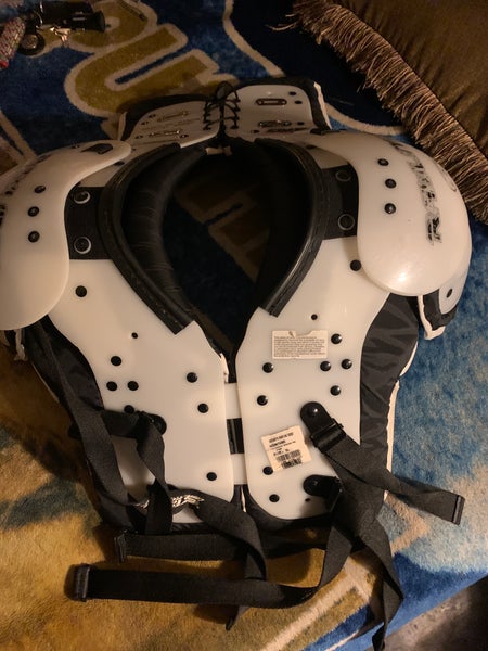 Rawlings Spartan Youth Football Shoulder Pads - Large