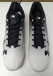 White/Black Adult Men's New Size 9.0 (Women's 10) Molded Cleats Under Armour Leadoff Low Top