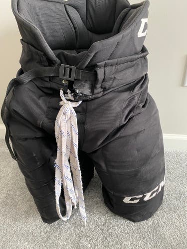 Senior Medium Black CCM HP31 Pro Stock Hockey Pants