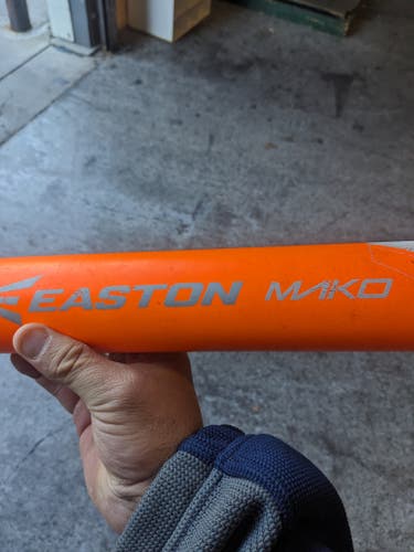 Used USSSA Certified 2014 Easton Composite Mako Bat (-11) 19 oz 30"