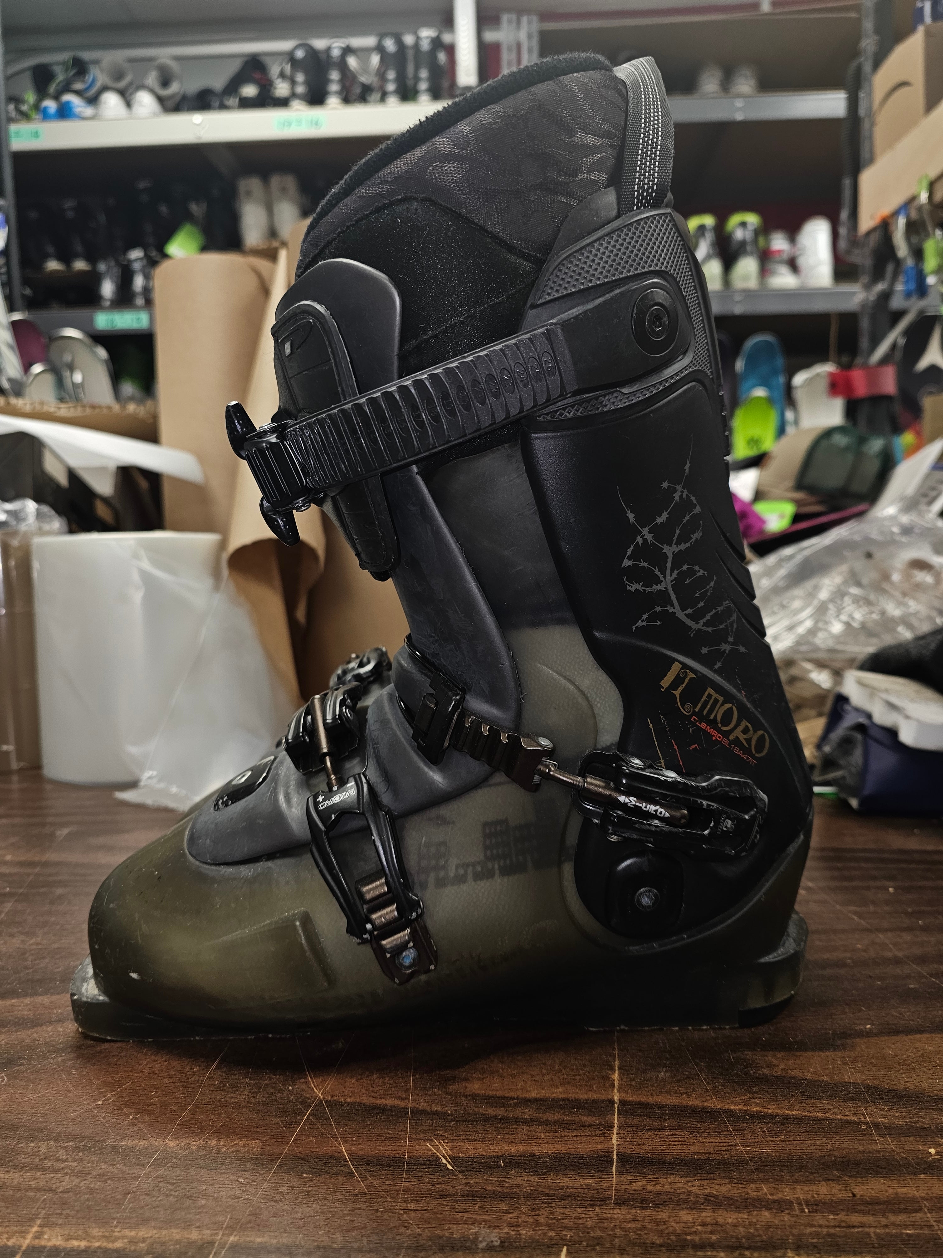 Used Men's Dalbello All Mountain Il Moro MX 110 I.D. Ski Boots