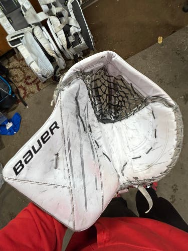 Bauer Vapor 3x goalie glove set