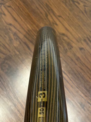 BBCOR Certified Alloy (-3) 28 oz 31" Voodoo One Bat
