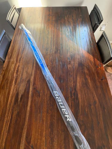 New Left Hand P92M Vapor Hyperlite 2 Hockey Stick