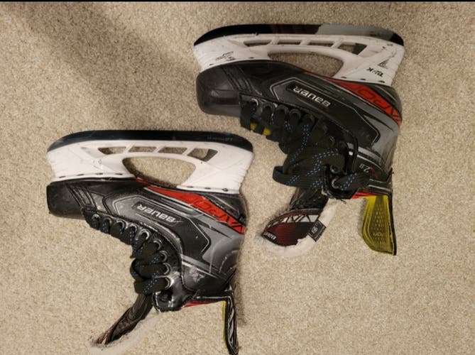 Used Senior Bauer Vapor X2.9 Hockey Skates Regular Width Size 6