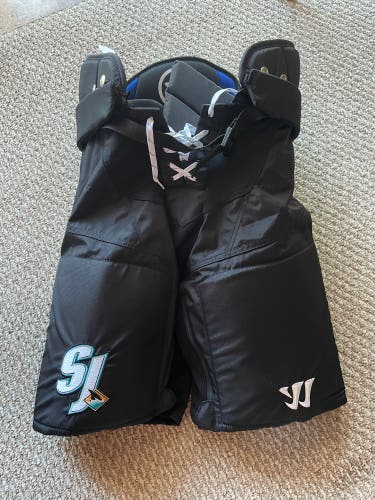 Senior XL Warrior Covert QRE Pro Hockey Pants