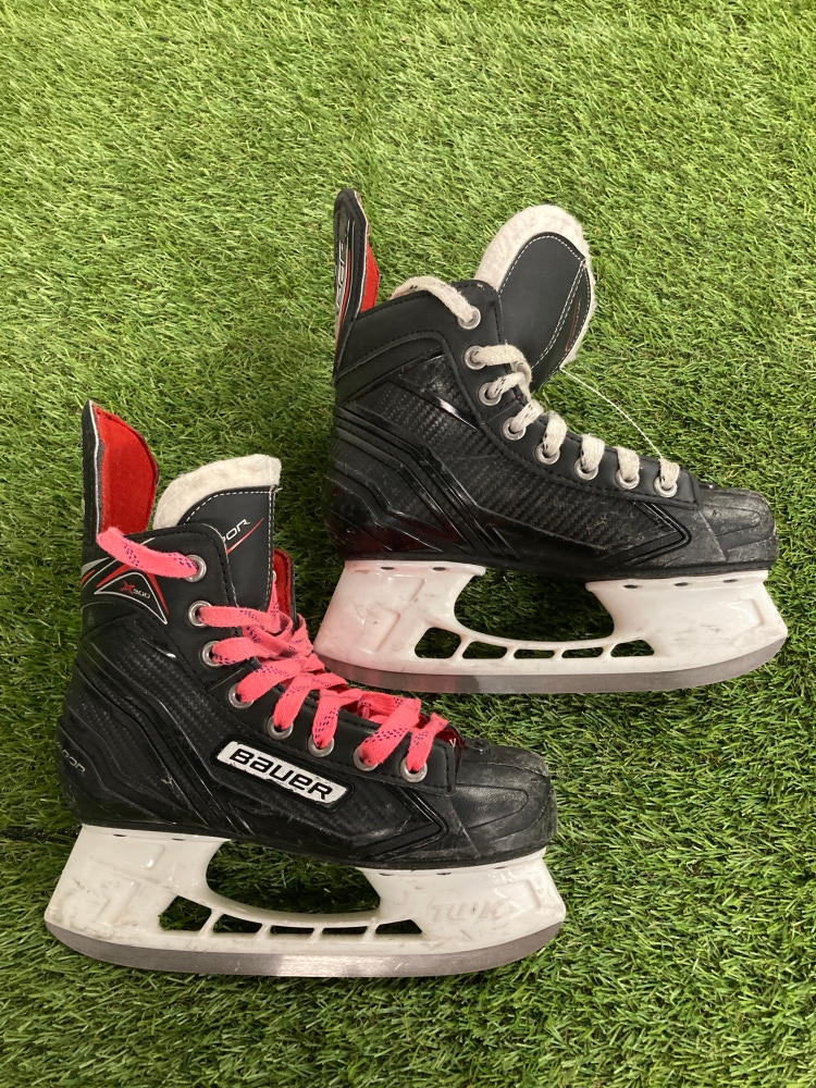 Used Junior Bauer Vapor X300 Hockey Skates D&R (Regular) 2.0 - Junior