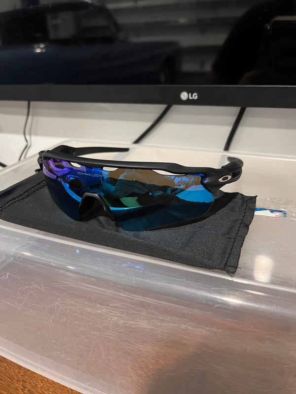 Oakley Radar Ev Path Sport Sunglasses - Black With Blue Lenses (OO9208)