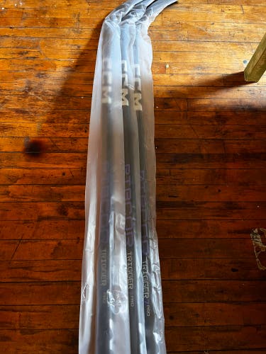 Intermediate Left Hand P29 Pro Stock RibCor Trigger 7 Pro Hockey Stick
