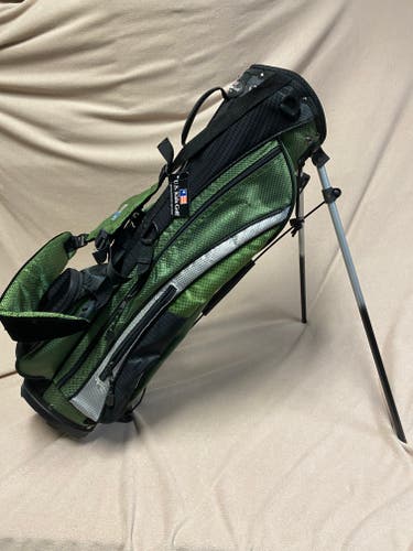 Used Unisex US Kids Golf Bag