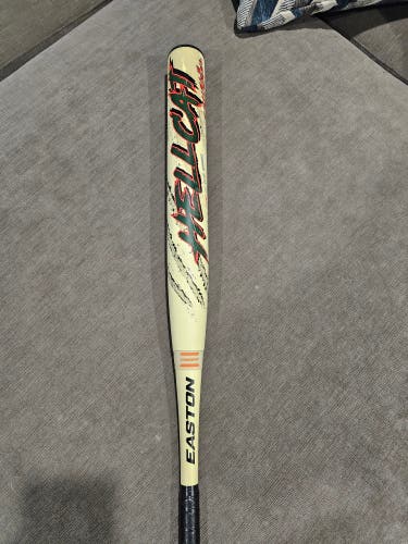Used 2022 Easton Composite Hellcat Bat (-7) 27 oz 34"