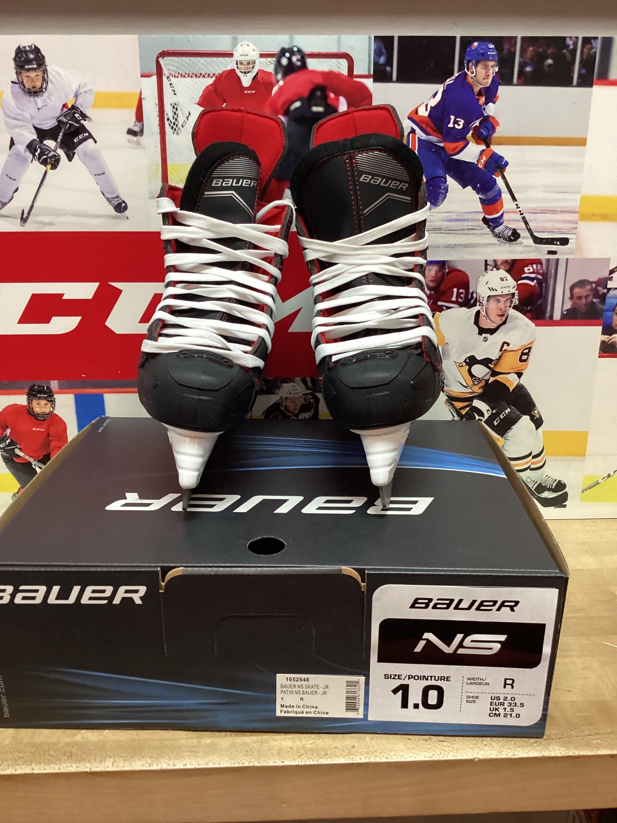 Junior New Bauer Ns Hockey Skates Regular Width Size 1 (Great Rec Skate)