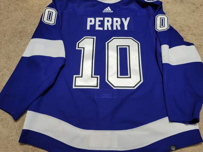 COREY PERRY 21'22 Tampa Bay Lightning Photomatched Set 2 Game Worn Used Jersey