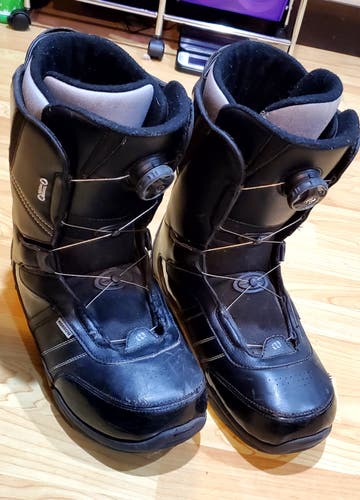 Used Men's Size 10 (Women's 11) Morrow BAO Snowboard Boots Soft Flex All Mountain