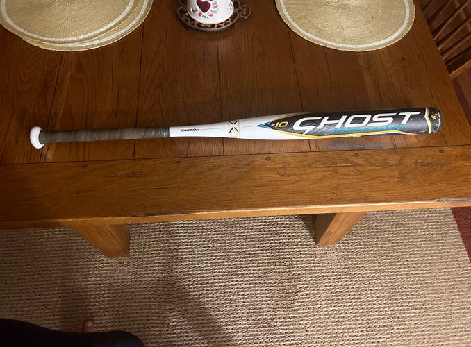 Used 2022 Easton Composite Ghost Bat (-10) 23 oz 33"