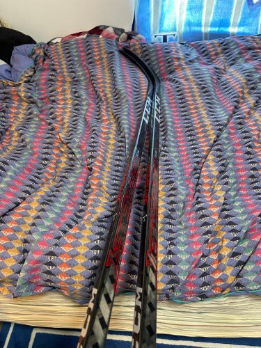 2 Pack Senior Right Handed P90 Pro Stock Jetspeed Team Hockey Stick