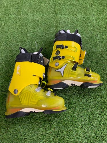 Atomic The Volt Ski Boots | Mondo 26 & mondo 26.5 (300-309mm)