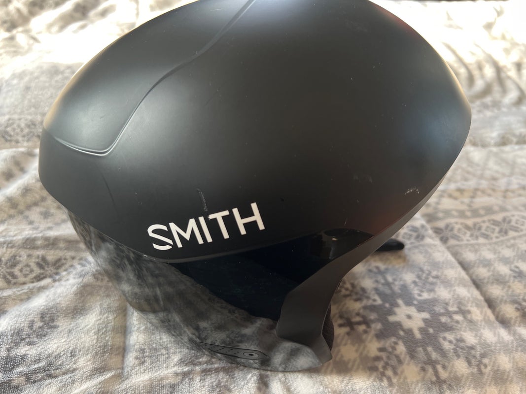Used Large Smith Icon Helmet FIS Legal