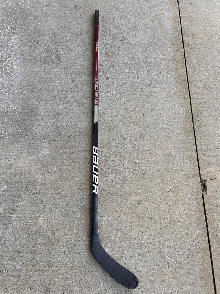 New Senior Left Hand P28 Pro Stock (Blank Namebar) Vapor Hyperlite Hockey Stick