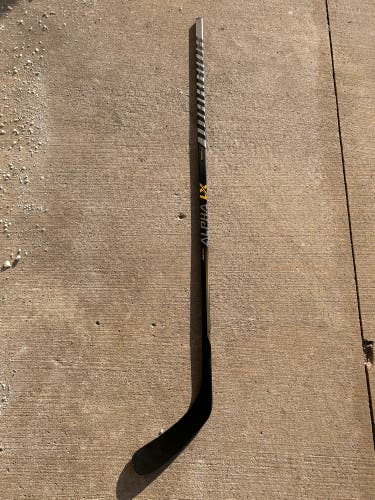 Senior Right Handed P92 Pro Stock MacKinnon Alpha LX Pro Hockey Stick