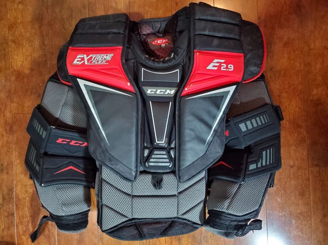 Used Large Intermediate CCM Extreme Flex Shield E2.9 Goalie Chest Protector