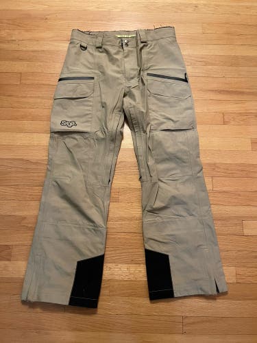 Used Men's Saga Pants