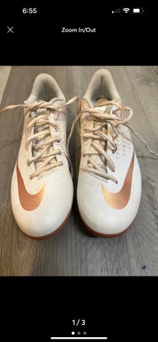 White Men's Metal Low Top vapor