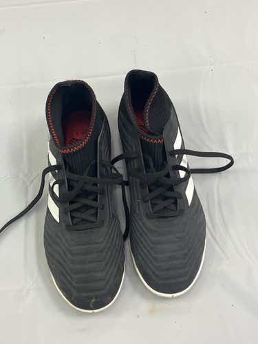 Used Adidas Predator 18.3 Junior 05 Indoor Soccer Indoor Cleats