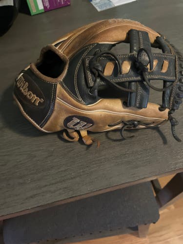 2021 Infield 11.5" A2000 1716 Baseball Glove