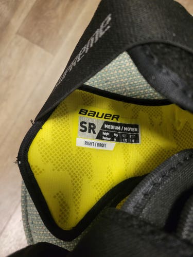 Senior Used Medium Bauer supreme 3s Elbow Pads