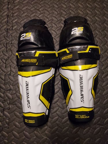 Youth Bauer Supreme 2S Pro 10" Shin Pads