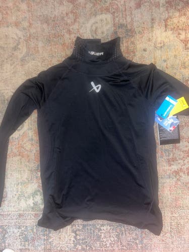 (NWOT) Bauer Kevlar Neck Guard Compression Shirt Men’s Large