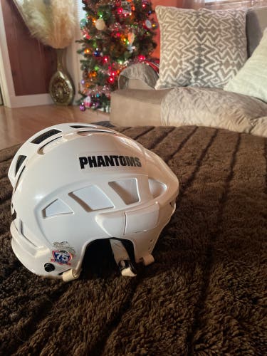 Used Medium Reebok Pro Stock 11K Helmet