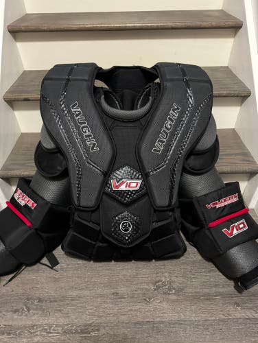 Vaughn V10 Pro Carbon Chest Protector