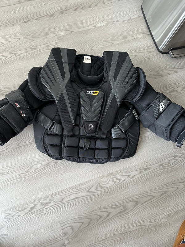 Used Large Brian's Sub Zero 3 Goalie Chest Protector