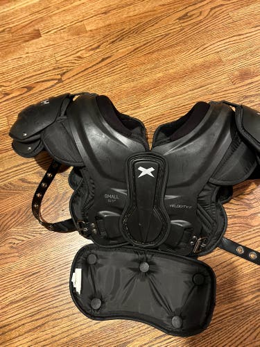 Adult Small Xenith Velocity 2 Shoulder Pads With Back plate